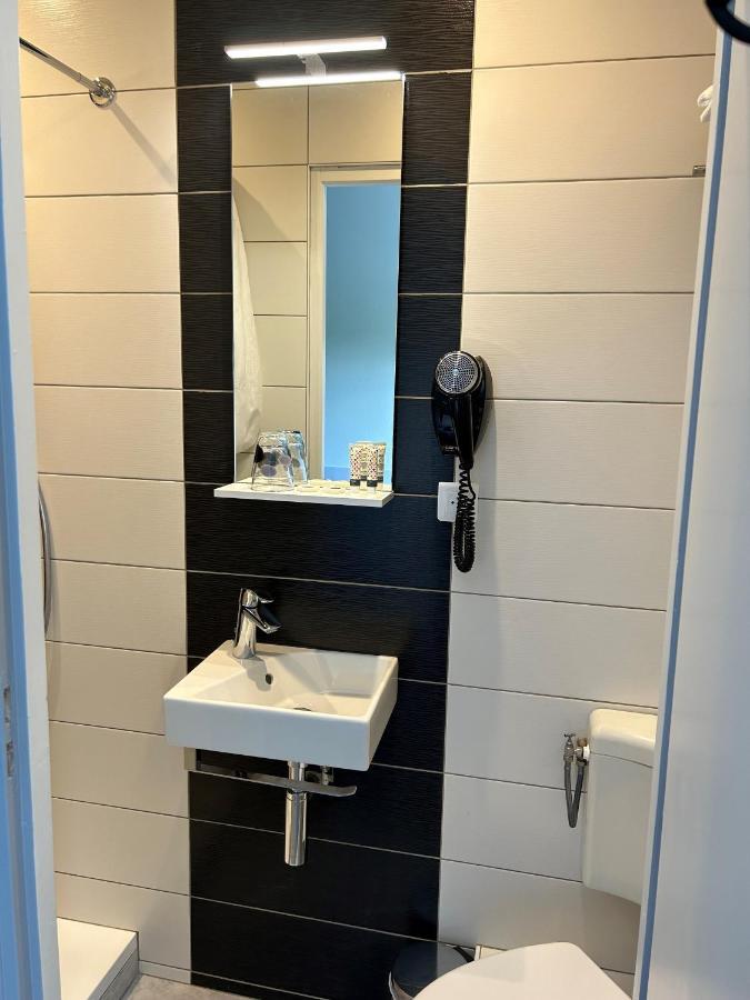 Logis Les Voiliers Hotel Peigney Bagian luar foto